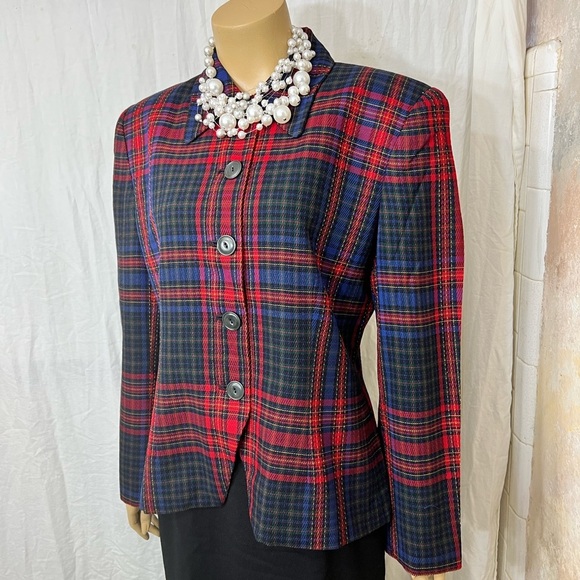 ELLEN TRACY LADYS SHORT BLAZER SIZE 12 CAN BE WORN WITH JEANS OR DRESS S…VEN23 - Picture 12 of 16